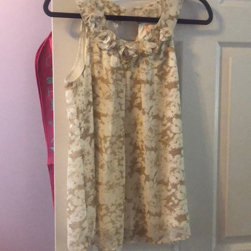 Cream and tan floral tank